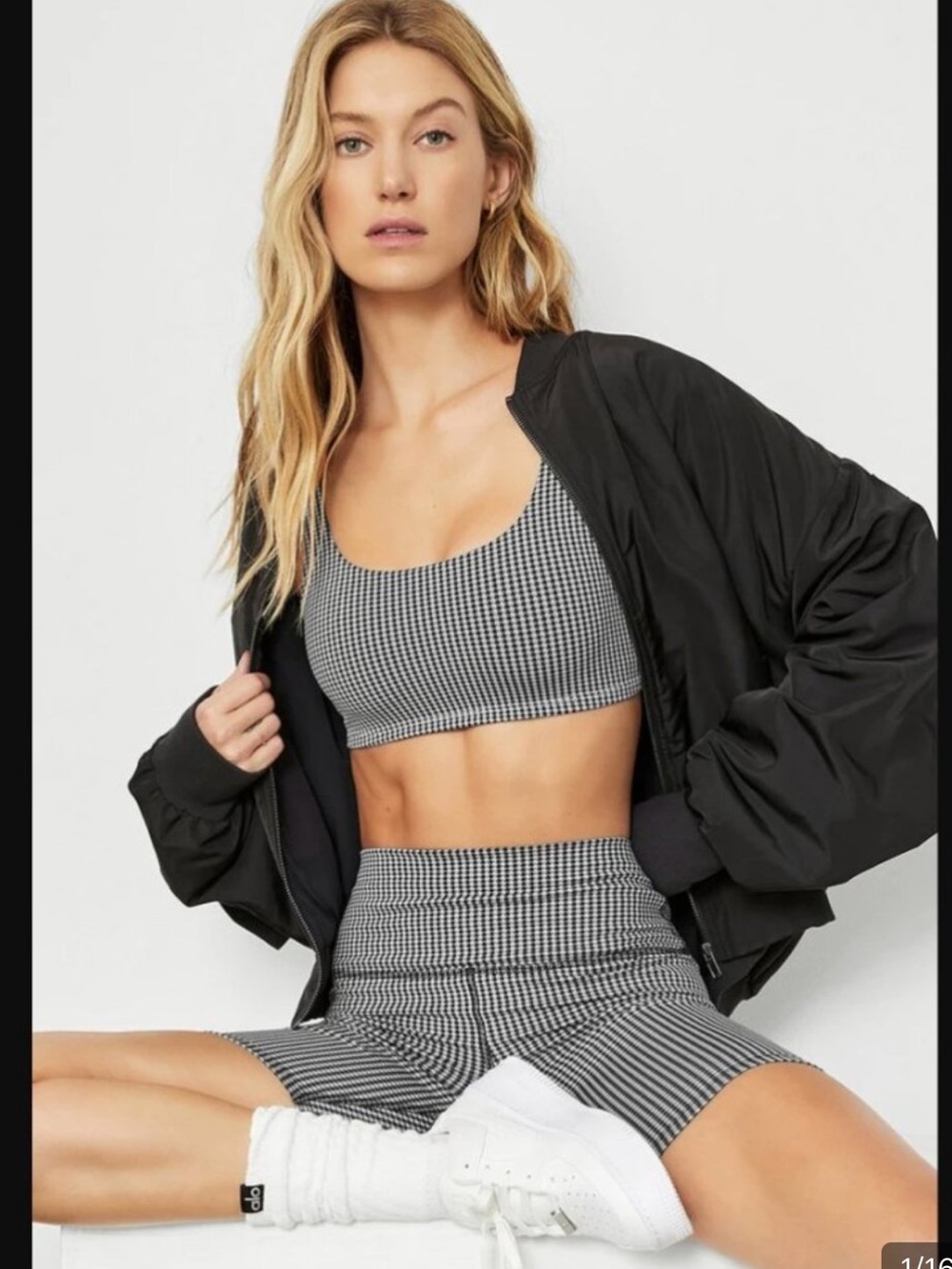Alo yoga houndstooth biker shorts and bra workout set size small new without tag